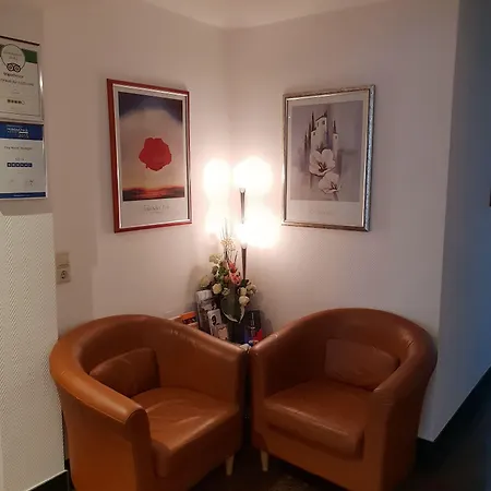 City Hotel Stuttgart-Centre 3*