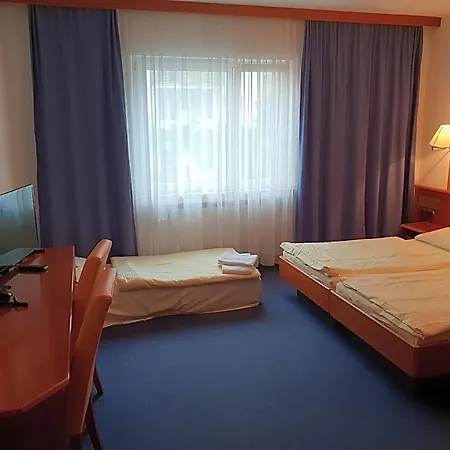 City Hotel Stuttgart Szálloda 3*