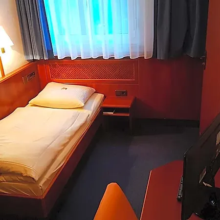 City Hotel Stuttgart Szálloda 3*